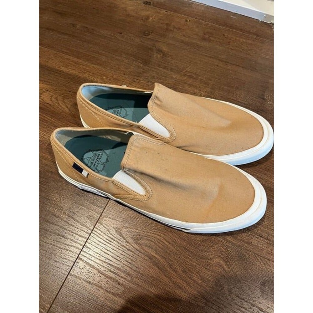 Seavees SeaChange Slip-on Men's -- like new